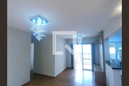 Sala  de apartamento à venda com 2 quartos, 76m² em Vila Augusta, Guarulhos