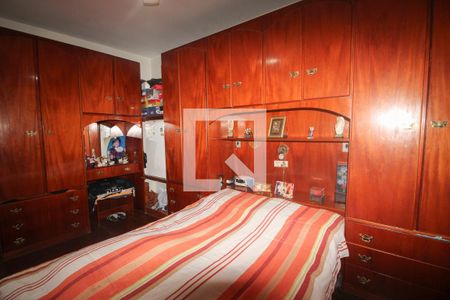 Casa à venda com 216m², 5 quartos e 3 vagasQuarto 3