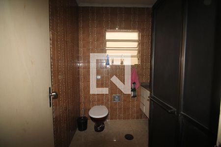 Banheiro de casa à venda com 5 quartos, 216m² em Vila Isolina Mazzei, São Paulo