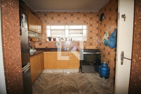 Casa à venda com 216m², 5 quartos e 3 vagasCozinha