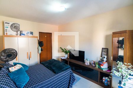 Suíte de casa à venda com 3 quartos, 309m² em Cidade Domitila, São Paulo