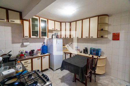 Casa à venda com 309m², 3 quartos e 2 vagas Casa à venda com 309m², 3 quartos e 2 vagasCozinha