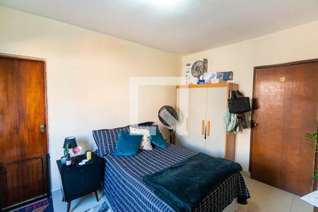 Suíte de casa à venda com 3 quartos, 309m² em Cidade Domitila, São Paulo