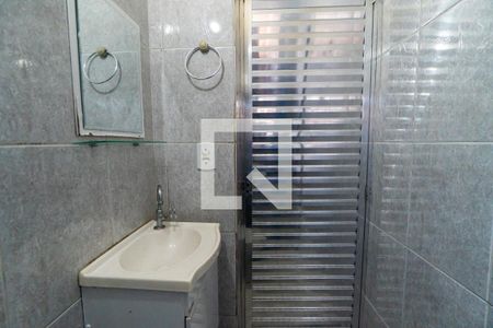 Casa à venda com 309m², 3 quartos e 2 vagas Casa à venda com 309m², 3 quartos e 2 vagasBanheiro Social