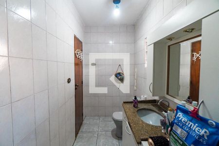 Banheiro da Suíte de casa à venda com 3 quartos, 309m² em Cidade Domitila, São Paulo