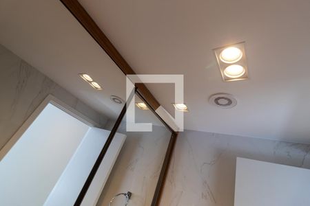 Armário e Luminária Suíte   de apartamento para alugar com 2 quartos, 61m² em Jardim das Acácias, São Paulo