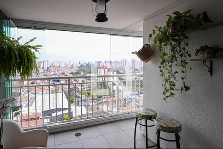 Apartamento à venda com 67m², 2 quartos e 1 vaga Apartamento à venda com 67m², 2 quartos e 1 vagaVaranda