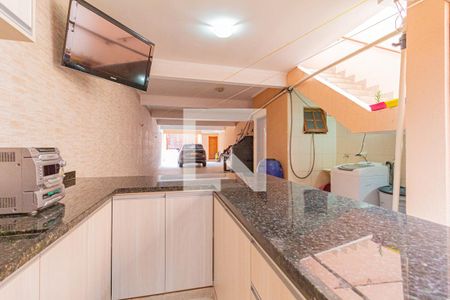 Casa à venda com 253m², 3 quartos e 5 vagasQuintal