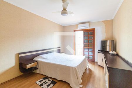 Casa à venda com 253m², 3 quartos e 5 vagasSuíte