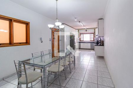 Casa à venda com 253m², 3 quartos e 5 vagasCozinha