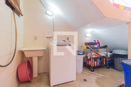 Casa à venda com 253m², 3 quartos e 5 vagasÁrea de serviço