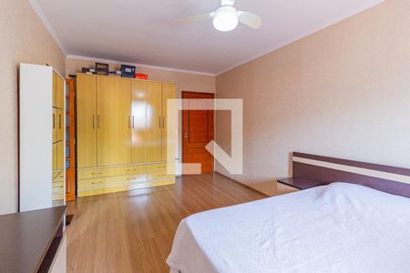 Casa à venda com 253m², 3 quartos e 5 vagasSuíte