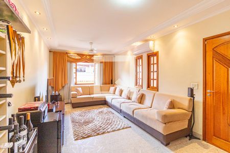 Casa à venda com 253m², 3 quartos e 5 vagasSala