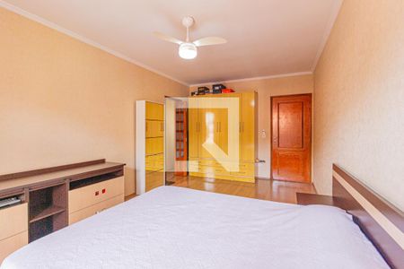 Casa à venda com 253m², 3 quartos e 5 vagasSuíte