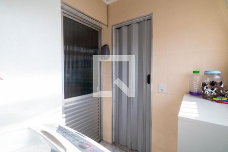 Apartamento à venda com 66m², 3 quartos e 1 vagaÁrea de Serviço