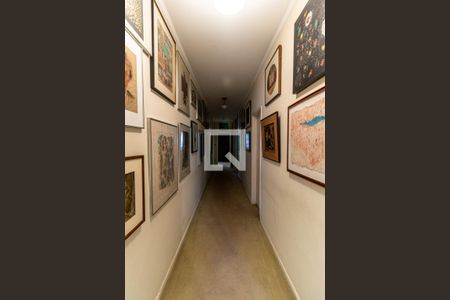 Apartamento à venda com 255m², 4 quartos e 3 vagasCorredor