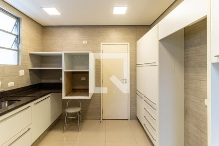 Apartamento à venda com 255m², 4 quartos e 3 vagasCozinha