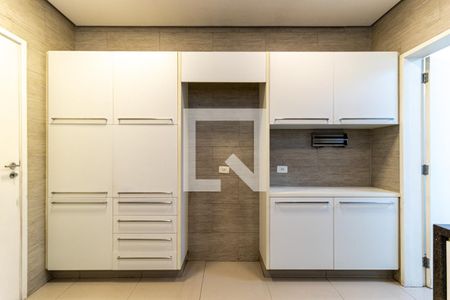 Apartamento à venda com 255m², 4 quartos e 3 vagasCozinha