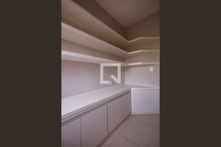 Apartamento para alugar com 256m², 4 quartos e 2 vagasEscritório 2