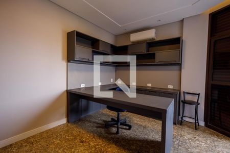 Apartamento para alugar com 256m², 4 quartos e 2 vagasEscritório