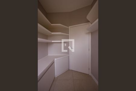 Apartamento para alugar com 256m², 4 quartos e 2 vagasEscritório 2