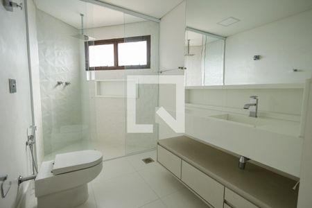 Apartamento para alugar com 256m², 4 quartos e 2 vagasBanheiro Suíte 2