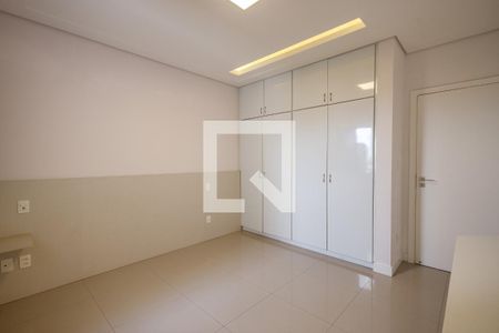 Apartamento para alugar com 256m², 4 quartos e 2 vagasSuíte 2