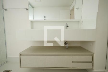 Apartamento para alugar com 256m², 4 quartos e 2 vagasBanheiro Suíte 2