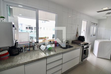 Apartamento à venda com 180m², 3 quartos e 2 vagasCozinha
