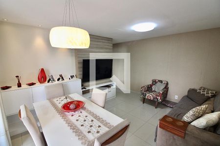 Apartamento à venda com 180m², 3 quartos e 2 vagasSala