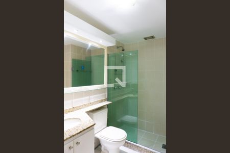 Apartamento para alugar com 130m², 4 quartos e 2 vagas Apartamento para alugar com 130m², 4 quartos e 2 vagasBanheiro 1