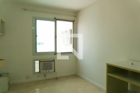 Apartamento para alugar com 130m², 4 quartos e 2 vagas Apartamento para alugar com 130m², 4 quartos e 2 vagasQuarto 3