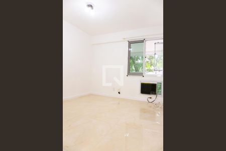Apartamento para alugar com 130m², 4 quartos e 2 vagas Apartamento para alugar com 130m², 4 quartos e 2 vagasQuarto 1