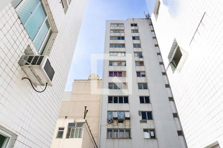 Apartamento para alugar com 130m², 4 quartos e 2 vagas Apartamento para alugar com 130m², 4 quartos e 2 vagasVista