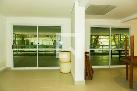 Apartamento para alugar com 130m², 4 quartos e 2 vagas Apartamento para alugar com 130m², 4 quartos e 2 vagasÁrea comum
