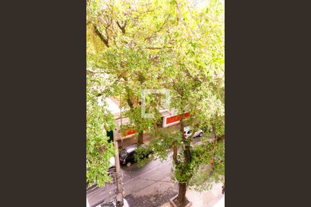 Apartamento para alugar com 130m², 4 quartos e 2 vagas Apartamento para alugar com 130m², 4 quartos e 2 vagasVista