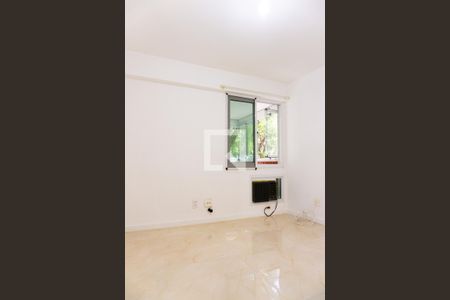 Apartamento para alugar com 130m², 4 quartos e 2 vagas Apartamento para alugar com 130m², 4 quartos e 2 vagasQuarto 1