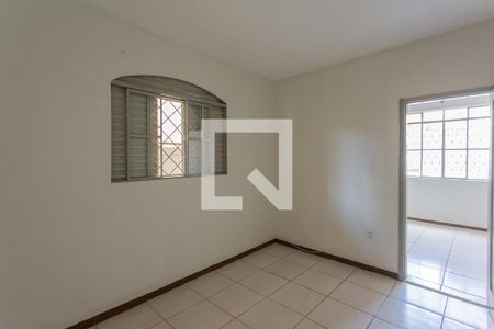Casa à venda com 228m², 4 quartos e 2 vagasQuarto 2