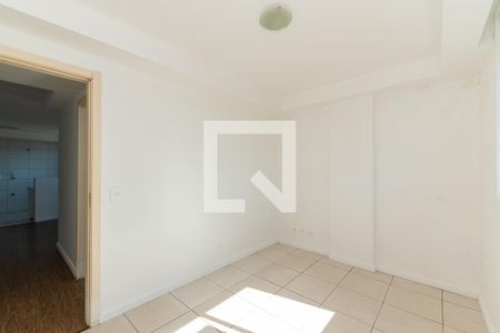 Quarto 2 de apartamento para alugar com 2 quartos, 55m² em Bacacheri, Curitiba