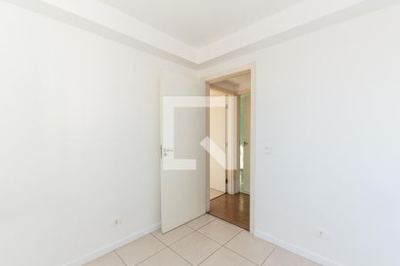 Quarto 1 de apartamento para alugar com 2 quartos, 55m² em Bacacheri, Curitiba