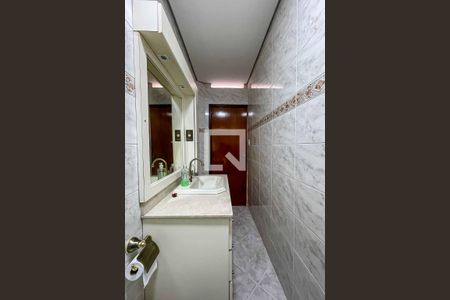 Casa para alugar com 150m², 3 quartos e 1 vaga Casa para alugar com 150m², 3 quartos e 1 vagaBanheiro