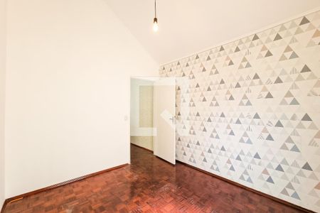 Casa de condomínio para alugar com 249m², 4 quartos e 2 vagasQuarto