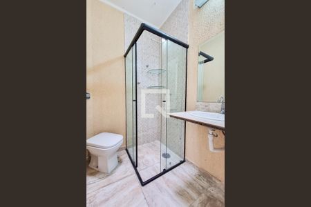 Casa de condomínio para alugar com 249m², 4 quartos e 2 vagasBanheiro