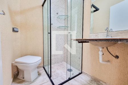 Casa de condomínio para alugar com 249m², 4 quartos e 2 vagasBanheiro