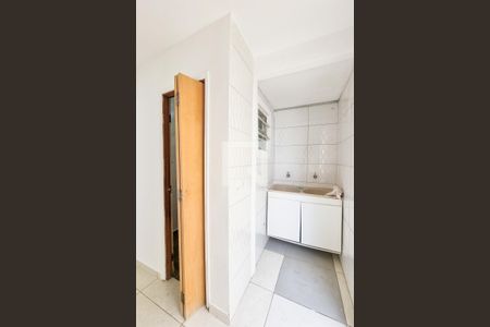 Casa de condomínio para alugar com 249m², 4 quartos e 2 vagasÁrea de Serviço