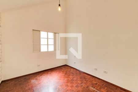 Casa de condomínio para alugar com 249m², 4 quartos e 2 vagasQuarto