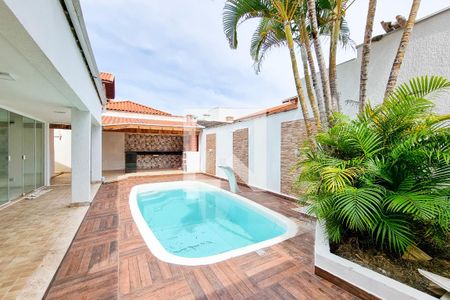 Casa de condomínio para alugar com 249m², 4 quartos e 2 vagasChurrasqueira / Piscina