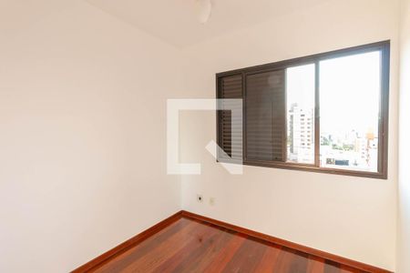 Apartamento à venda com 110m², 4 quartos e 2 vagasQuarto 1