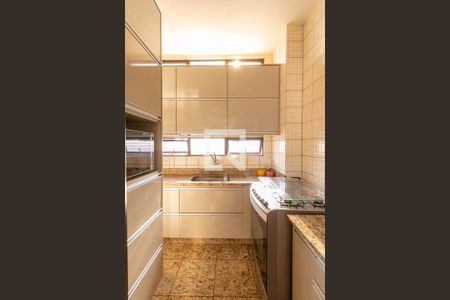 Apartamento à venda com 110m², 4 quartos e 2 vagasCozinha e Área de Serviço