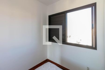 Apartamento à venda com 110m², 4 quartos e 2 vagasQuarto 2